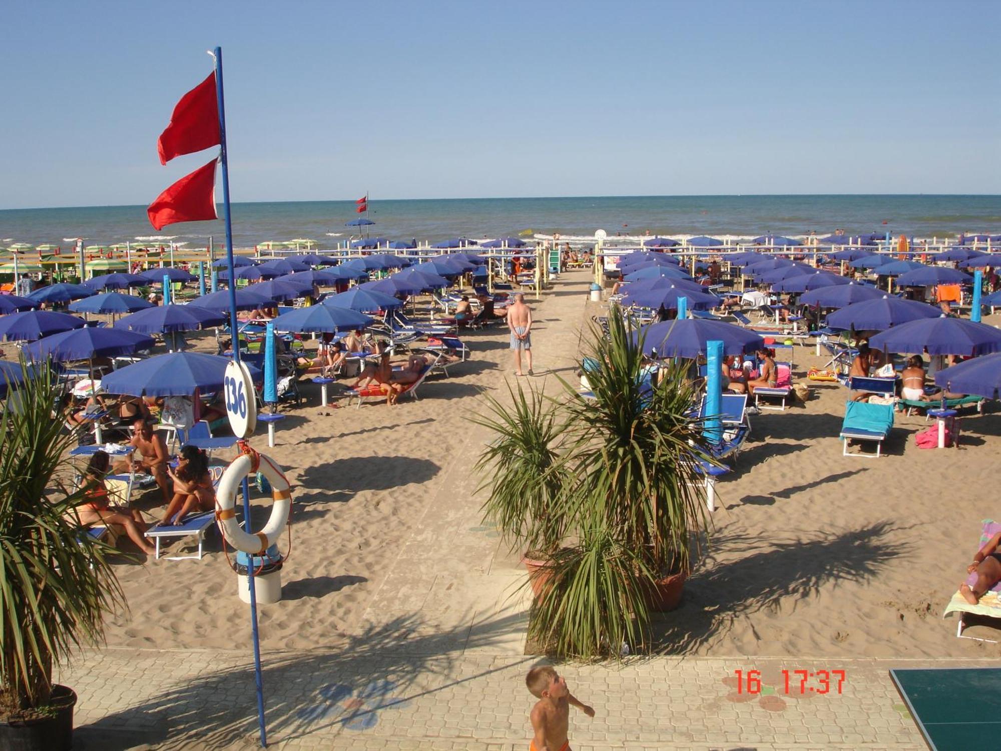 Residence Altomare Riccione Exterior photo